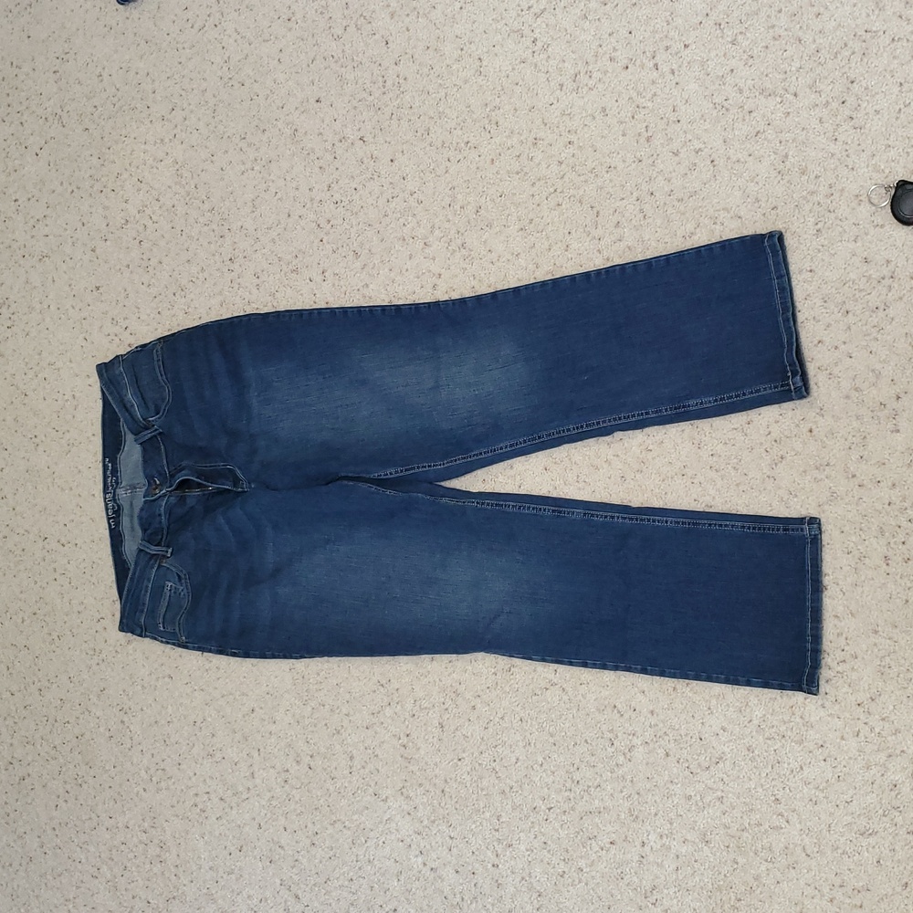 Maurices High-Rise Curvy Blue Jeans